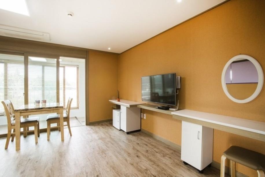 Sheelddi Pension Seogwipo Ngoại thất bức ảnh